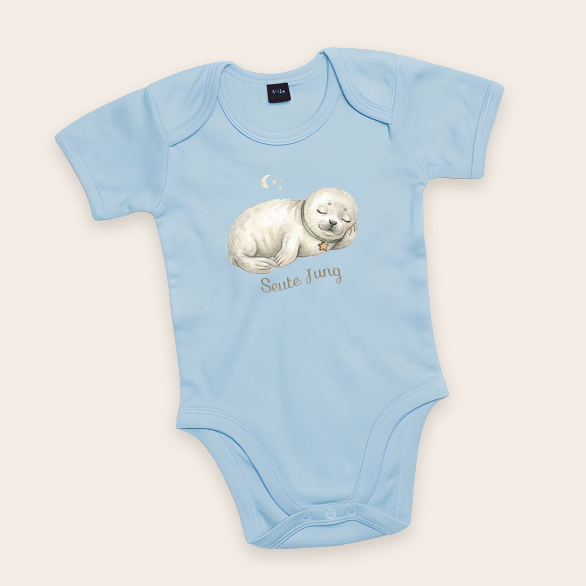 Blauer Bio-Babybody mit schlafender Robbe und Schriftzug Seute Jung