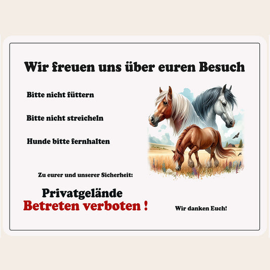 Schlichtes Weideschild für Pferde mit moderner Konturrahmenoptik auf stabiler Aluminium-Verbundplatte.