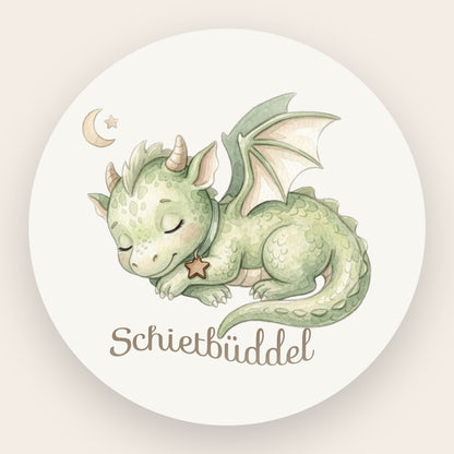 Detailansicht Design schlafender Drache mit Schriftzug Schietbüddel