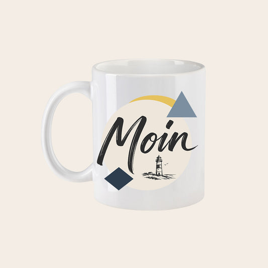 Keramikbecher weiß mit Moin Leuchtturm Motiv im Norddesign von Dein Printwerk